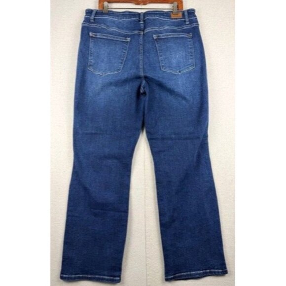 Judy Blue Women's Straight Fit Jeans 20W Dark Wash Stretch Denim Stylish - Picture 2 of 11